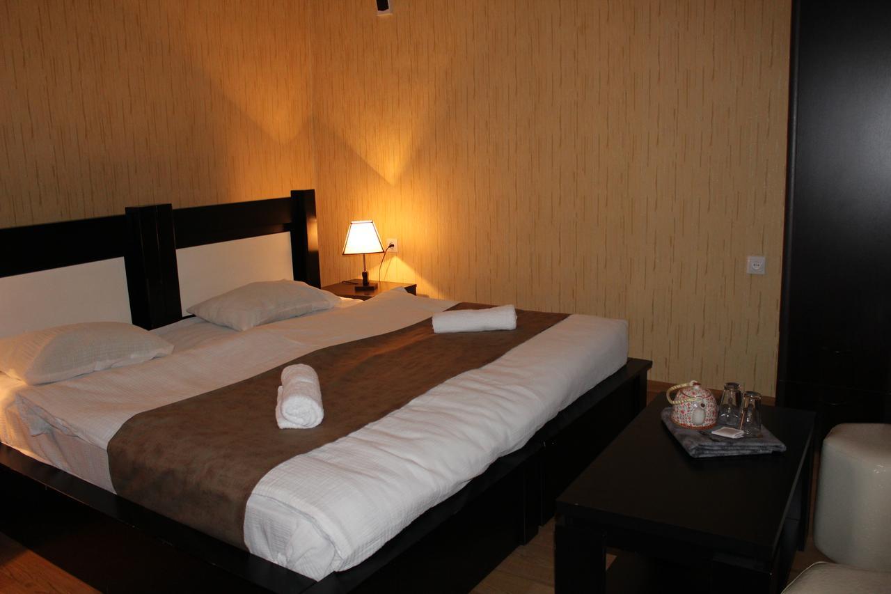 טביליסי Hotel Elegant מראה חיצוני תמונה