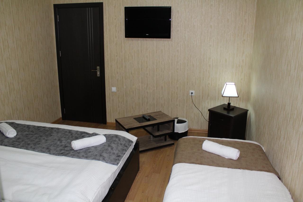 טביליסי Hotel Elegant מראה חיצוני תמונה